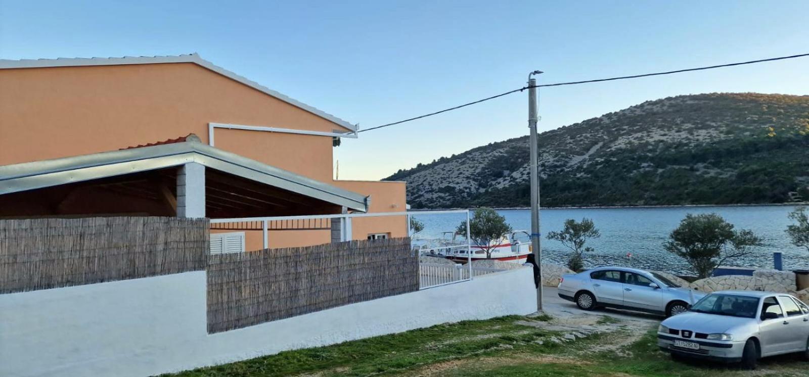 Villa Andelic Vinisce Exterior photo